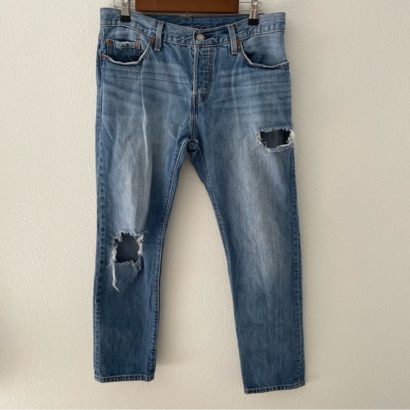 Levis 501 CT Jeans Women's size 28 - Tapered Light Wash Distressed 28X28 - Picture 1 of 12